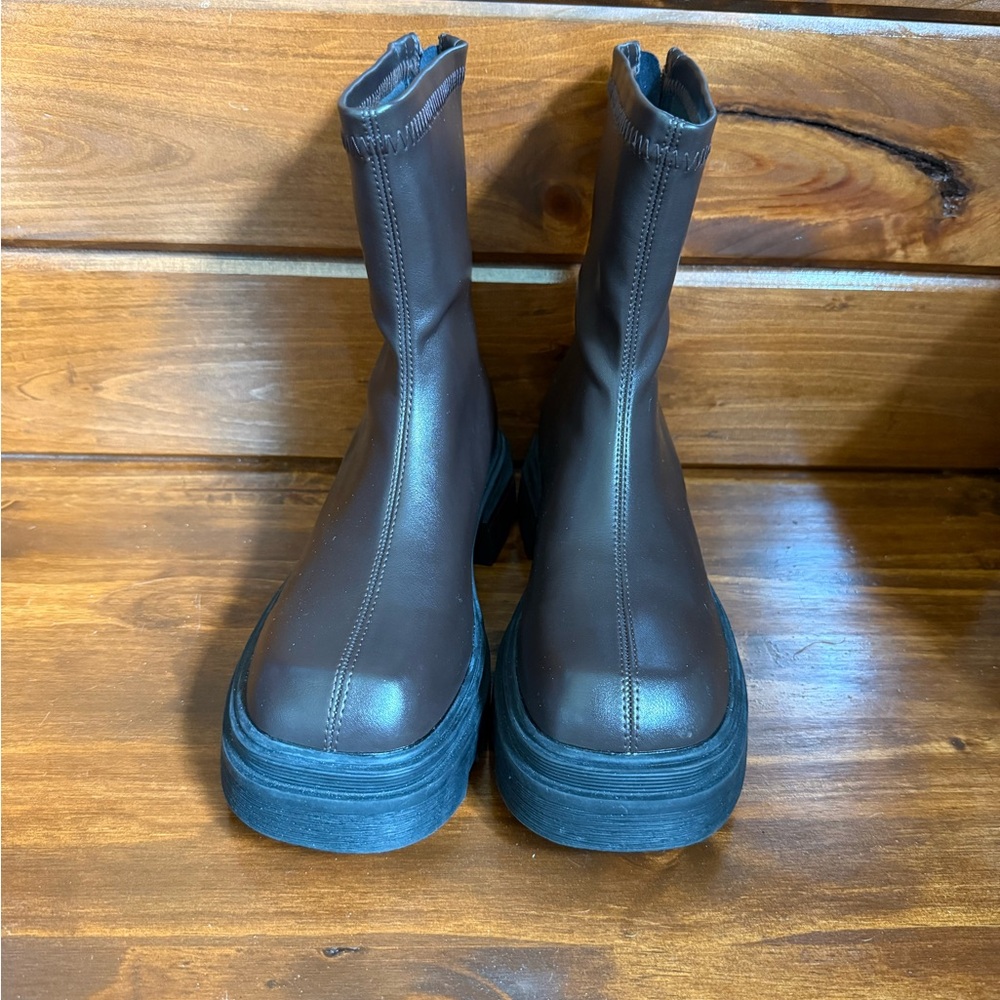 Women’s Brown Leather Boots